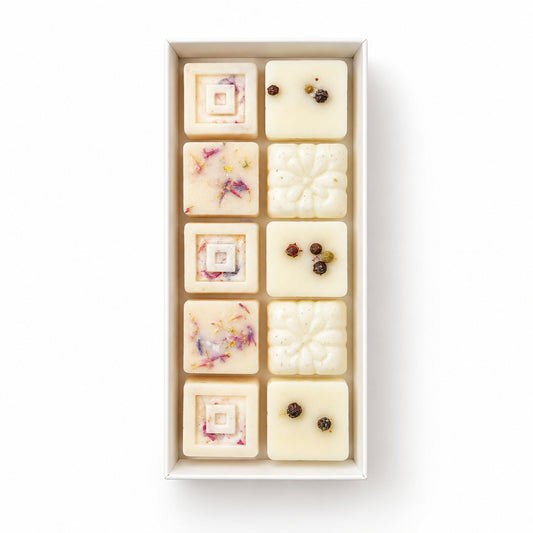 Tonka & Moss & Amber & Vetiver - Mixed Selection of 10 Wax Melts