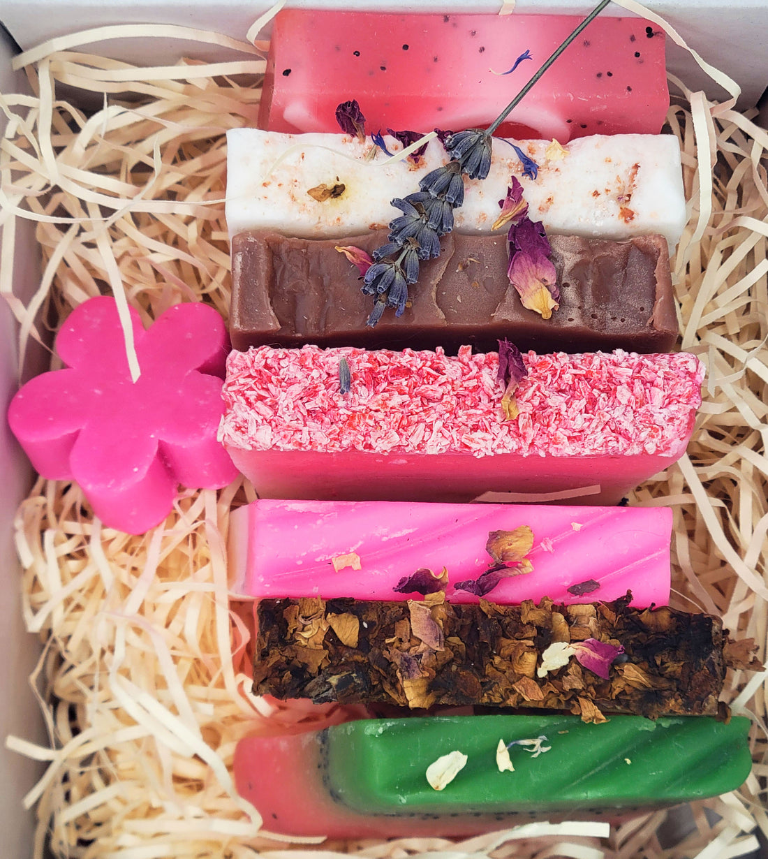Handmade Artisan Natural Soap Selection Gift Box - 7 x 100g Handcrafted, Cruelty Free, Vegan Soaps - 'Escape' Box